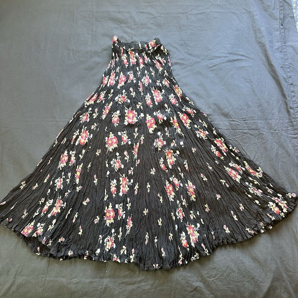 Vintage 90’s Neo Nostalgia Black Floral Rayon Crinkle Maxi Skirt. Small. Boho.